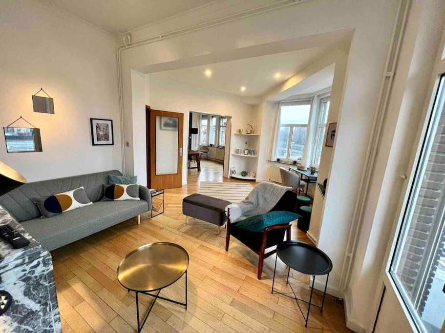 Bellevue - Grand Appartement Pour 5 Sur Les Quais De La Meuse Liège Extérieur photo