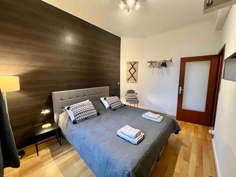Bellevue - Grand Appartement Pour 5 Sur Les Quais De La Meuse Liège Extérieur photo