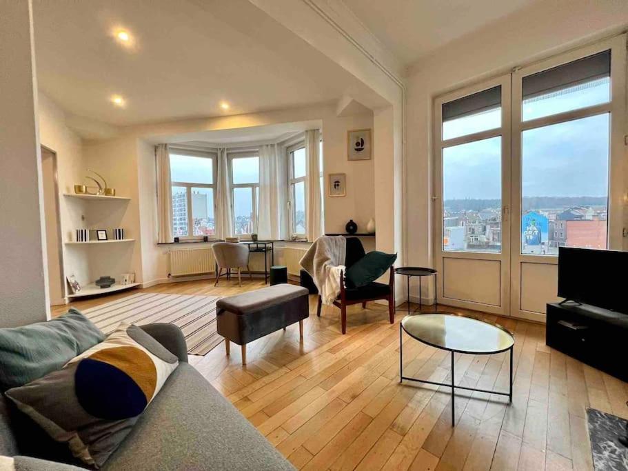Bellevue - Grand Appartement Pour 5 Sur Les Quais De La Meuse Liège Extérieur photo