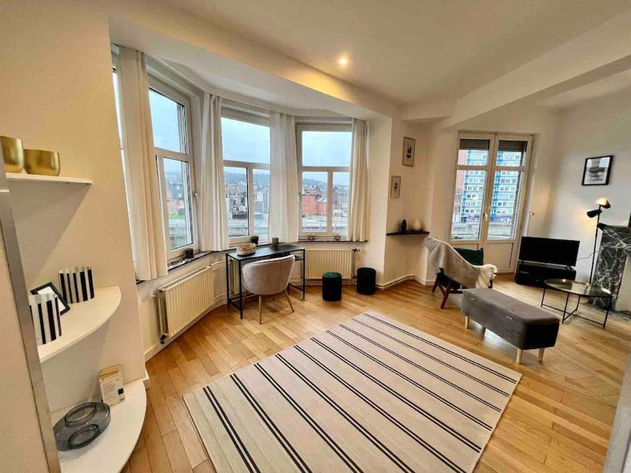 Bellevue - Grand Appartement Pour 5 Sur Les Quais De La Meuse Liège Extérieur photo