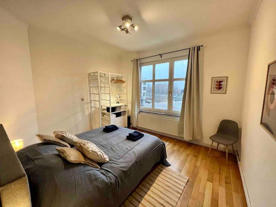 Bellevue - Grand Appartement Pour 5 Sur Les Quais De La Meuse Liège Extérieur photo