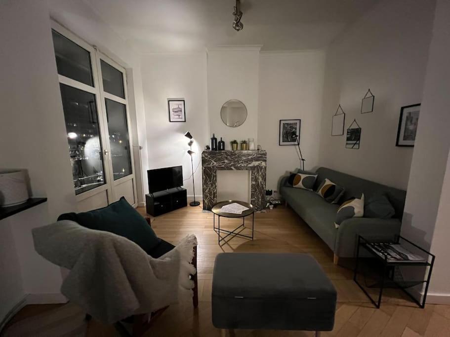 Bellevue - Grand Appartement Pour 5 Sur Les Quais De La Meuse Liège Extérieur photo