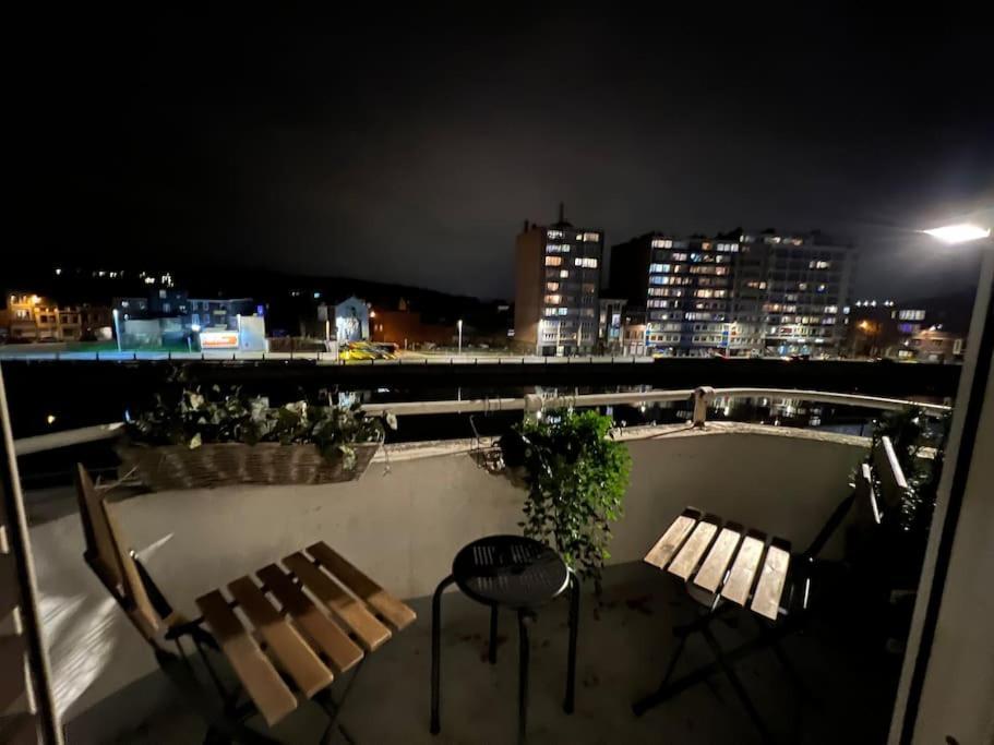 Bellevue - Grand Appartement Pour 5 Sur Les Quais De La Meuse Liège Extérieur photo