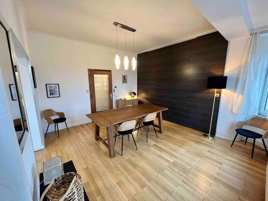 Bellevue - Grand Appartement Pour 5 Sur Les Quais De La Meuse Liège Extérieur photo