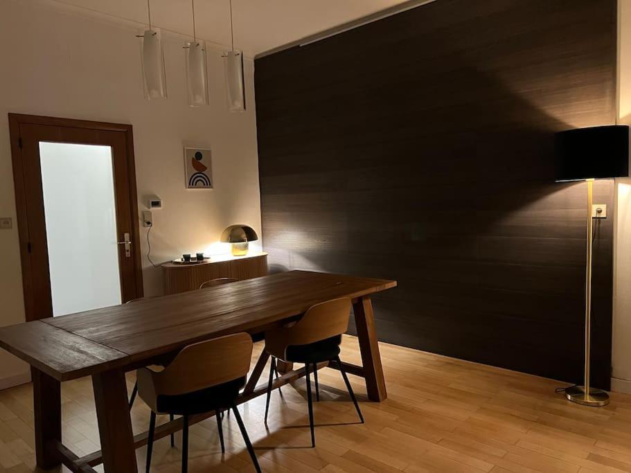 Bellevue - Grand Appartement Pour 5 Sur Les Quais De La Meuse Liège Extérieur photo